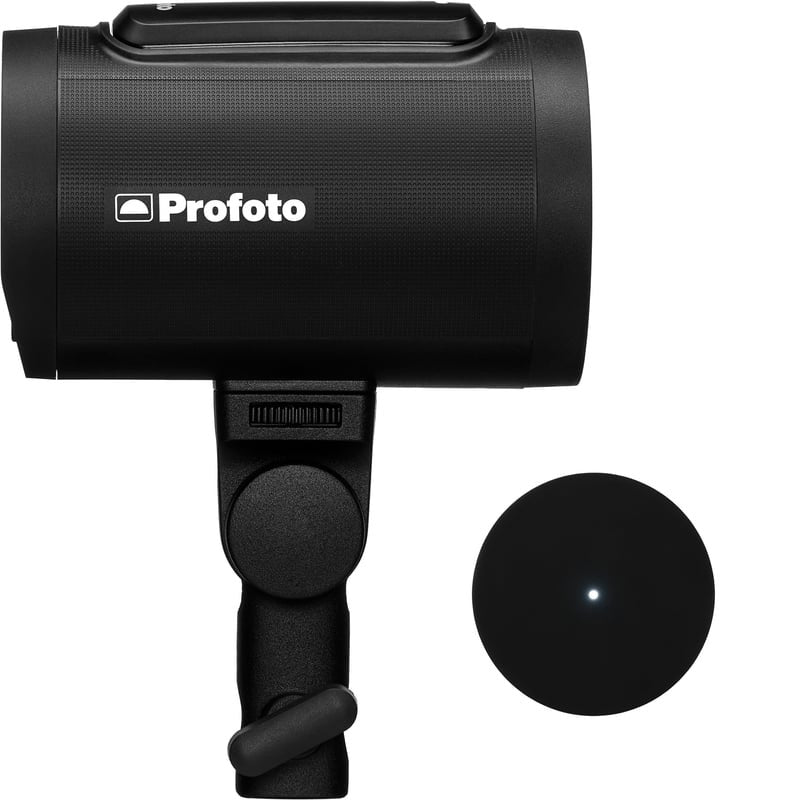 Gros plan sur le support du Profoto A2 montrant la fixation magnétique Clic et les commandes